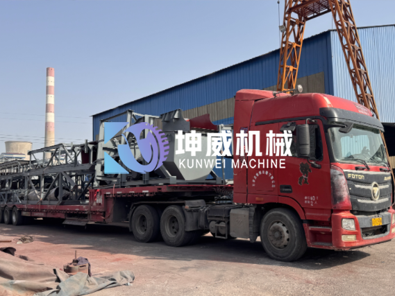 山西大傾角皮帶機發(fā)貨現(xiàn)場